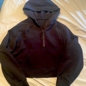 Lululemon Cropped Scuba Half Zip